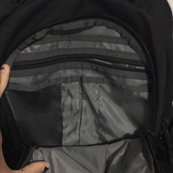 jester north face backpack - Picture 4 of 7